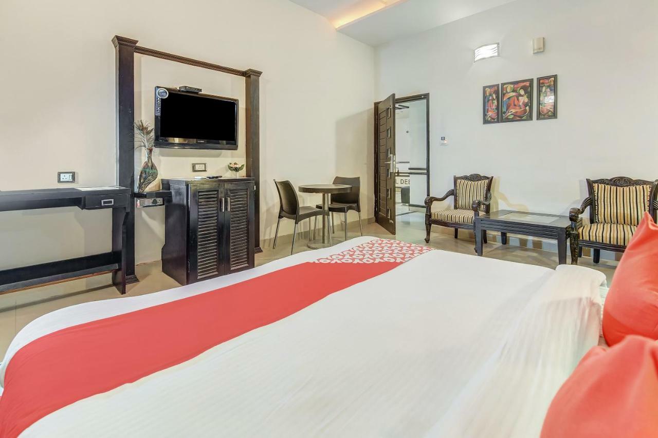 Oyo 27999 Hotel Deep Sirsa Exterior photo